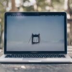 Photo Smartphone with cracked screen